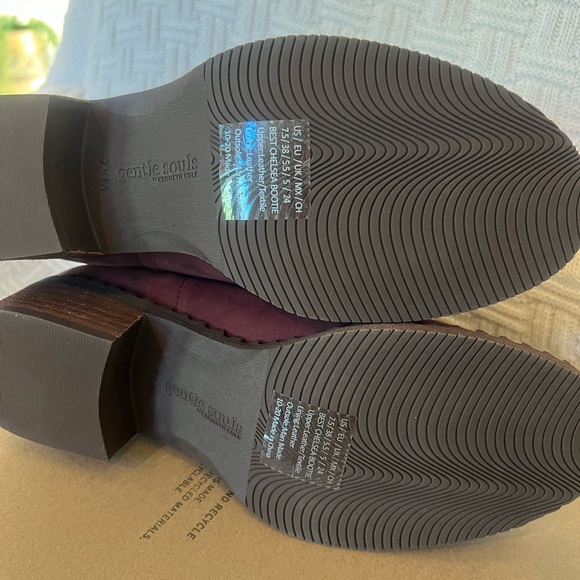 Gentle Souls by Kenneth Cole Burgundy Suede Chelsea Boots - Picture 2 of 4